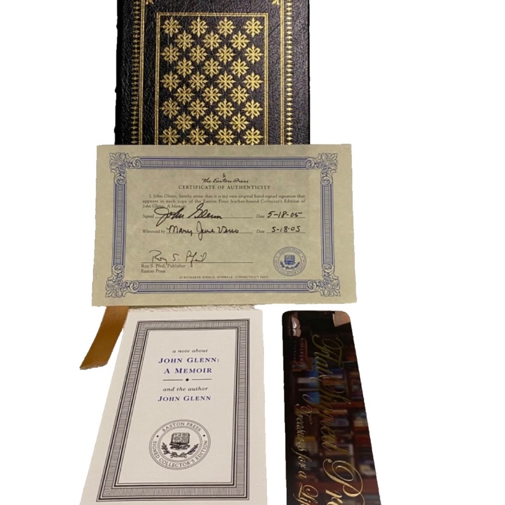 John Glenn: A Memoir – Easton Press Leather Signed Edition w/ COA – Collectible - Picture 4 of 9